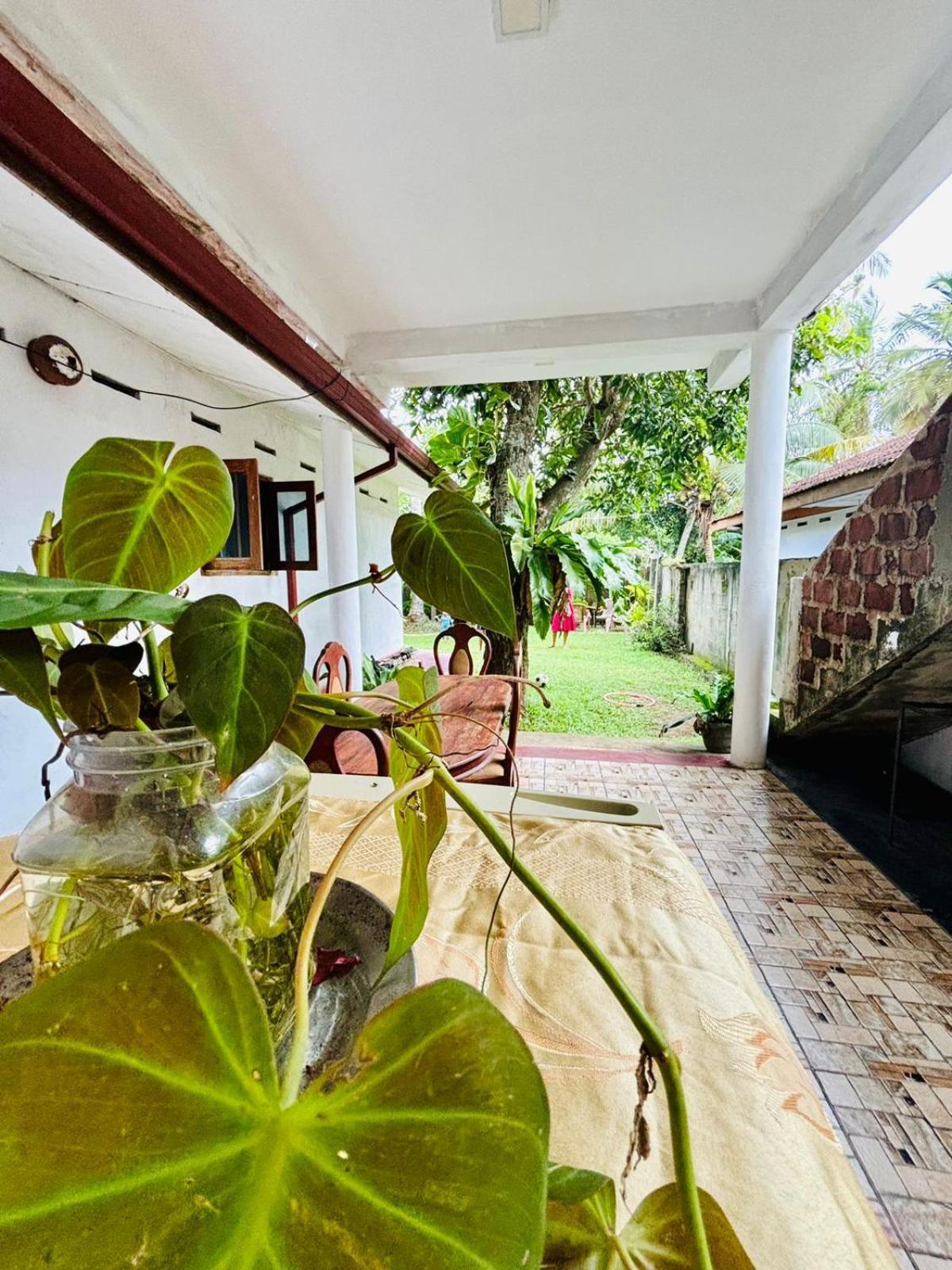Sanithu Homestay And Villa Galle Exterior foto